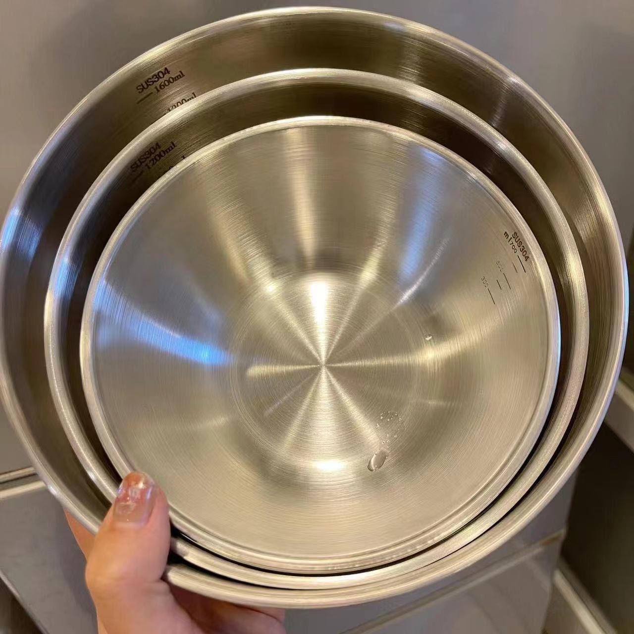 مجموعة أوعية من الفولاذ المقاو - مراجعة Food Storage Large وسعره